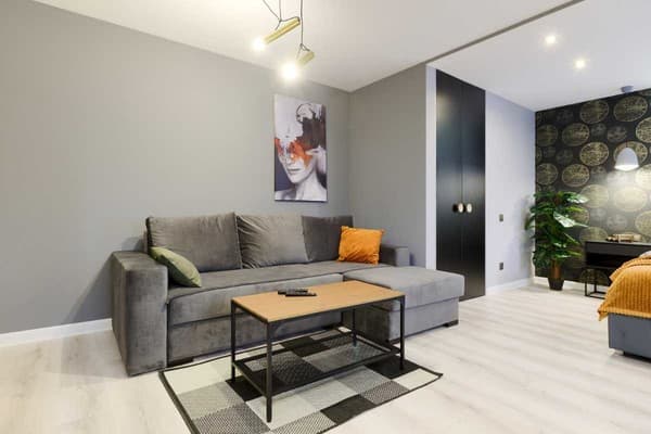 дизайнерская в центре на бульваре Леси Украинки 17 8