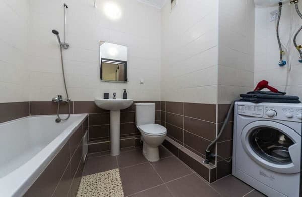 в новом доме на Оболони 17